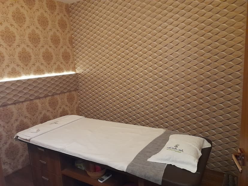 royal the luxury spa