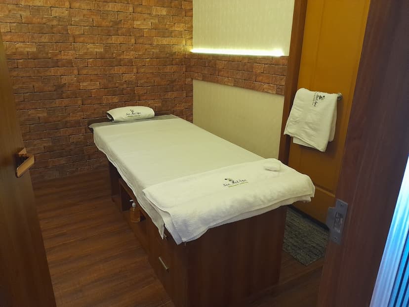 crystal thai spa